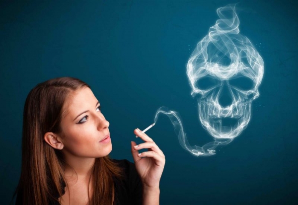 К чему снится курить сигарету некурящей девушке