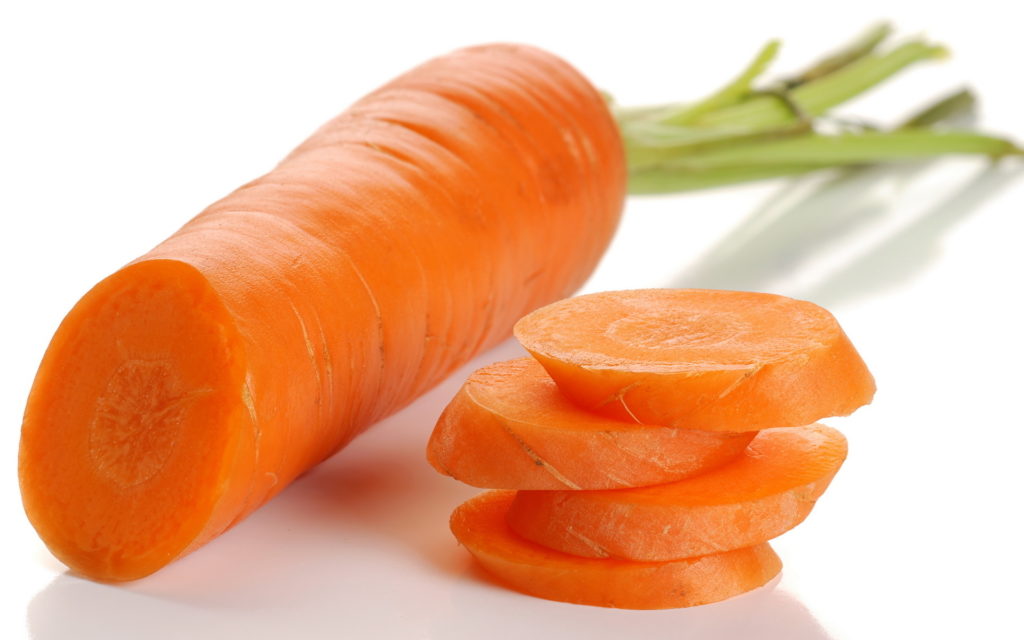 Нарезанная морковь